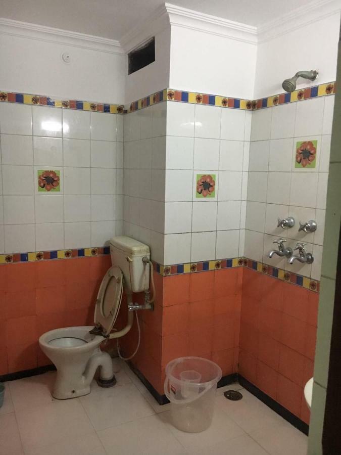 Hotel Poonam Rāipur Buitenkant foto